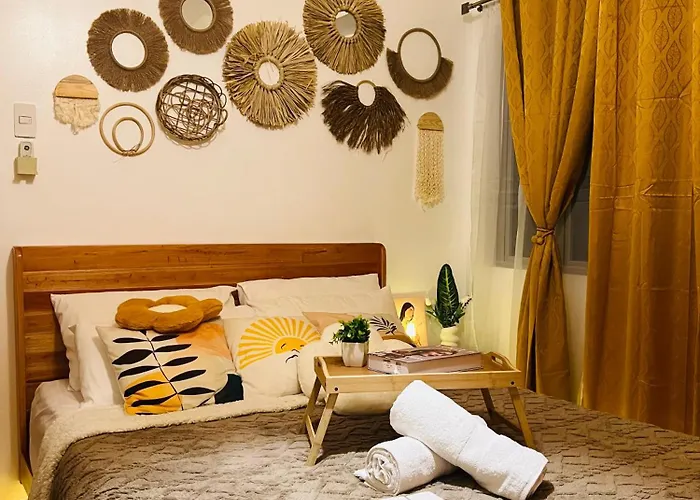 Bohemian-inspired Cozy Staycation At Mckinely Hills, Bgc Hotel 5*